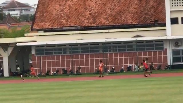 Suasana Babak Penyisihan Estafet Putra 8x50 meter SD SAC Indonesia East Java Qualifiers смотреть онлайн