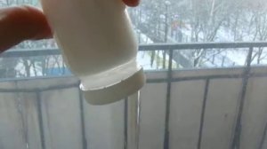 Самодельный жидкий парафин для лыж. Интересный эффект :)