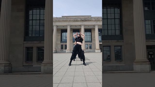 Hwa Sa(화사) ‘Maria(마리아)’ (RELAY DANCE CHALLENGE) смотреть онлайн