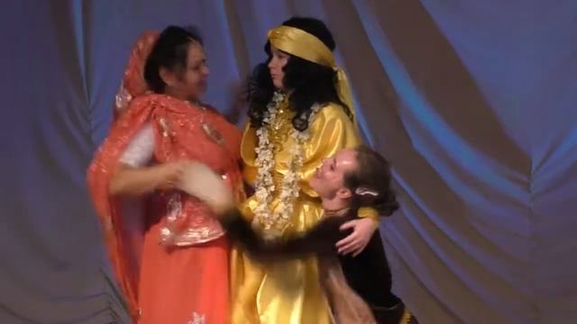 Нимай и щенок. Гауранга-лила смотреть онлайн