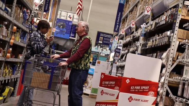 Offensive Google Translate Prank In Walmart (CLIX XSET IRL STREAM) смотреть онлайн