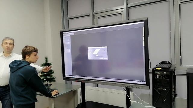Составление УП фрезеровки фальшстола, Хайтек 5гр. смотреть онлайн