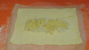 Пирог с рыбой из слоеного теста. Пирог с рыбой рецепт