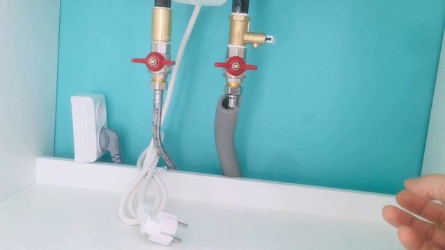 Как подключить бойлер за копейки. Опыт сантехника смотреть онлайн