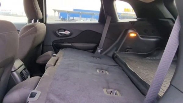 JEEP CHEROKEE / 2015 год / 2.4 литра / 177 л.с. / АМЕРИКАНЕЦ / LATITUDE