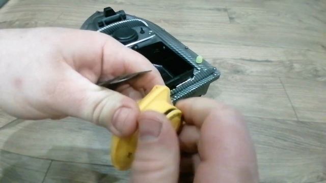 Как крепить датчик эхолота на прикормочный кораблик смотреть онлайн