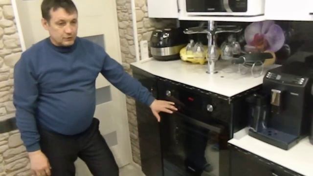 Новое Ступино. Котедж. Кухонный гарнитур из АГТ. смотреть онлайн