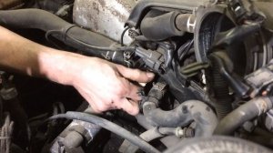 Toyota Camry 40. 2010 год 2,4. Замена датчика температуры без слива антифриза.