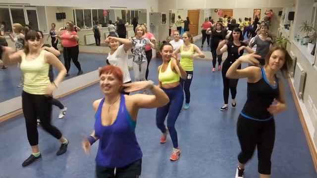 Zumba.Franceska Maria-Bombey смотреть онлайн