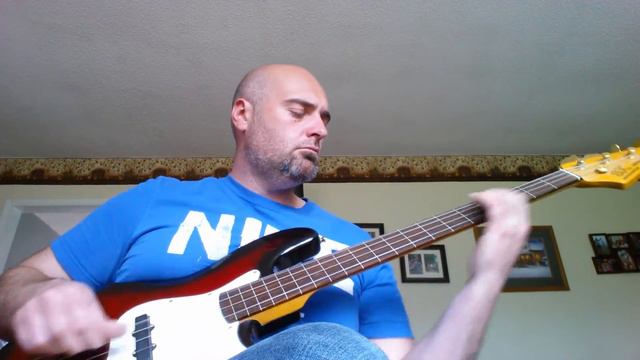 My fretless bass with piccolo strings смотреть онлайн