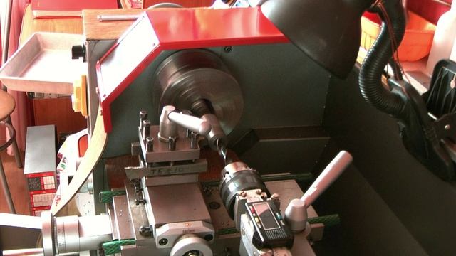 Универсальная оправка для отрезных и модульных фрез..mp4 смотреть онлайн