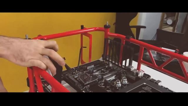 Что будет если прольется водянка? - Сборка ПК за 140000 рублей смотреть онлайн