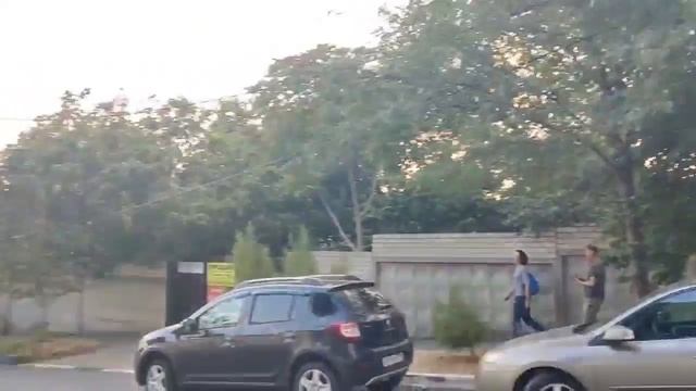 В Геленджик на поезде/ Пансионат "Кубань"/ Таксисты предприниматели смотреть онлайн