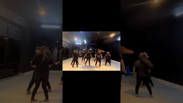 JHOOM BARABAR | DANCE CHOREOGRAPHY | WEDDING DANCE | EASY DANCE STEPS | GROUP DANCE смотреть онлайн