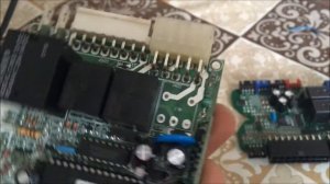 Зависает включенным поворотник при снятии и постановке на охрану