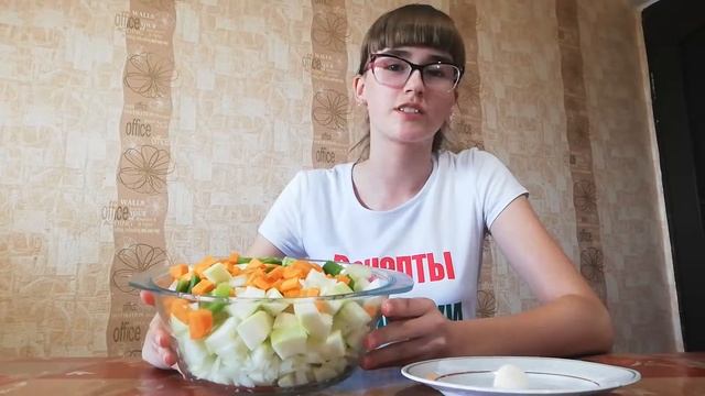 Очень вкусные Тушеные кабачки на сковородке. смотреть онлайн