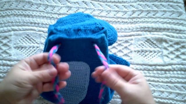 Как вязать детский рюкзак крючком. Рюкзак "Стич". Окончание. смотреть онлайн