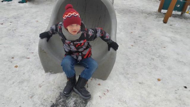 Как пролезть в большую трубу??? Полная труба в Устюге! смотреть онлайн