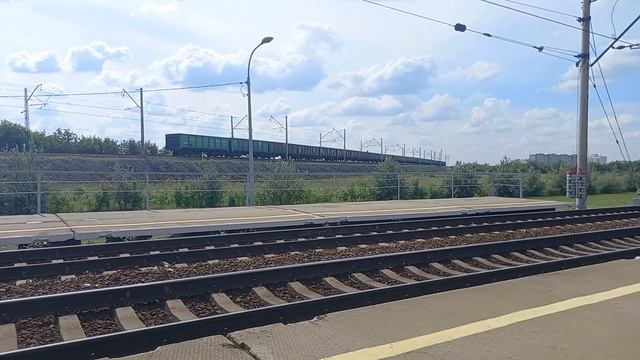 Мини микс грузовых поездов на о. п. 2716 км 08.08.2023. смотреть онлайн