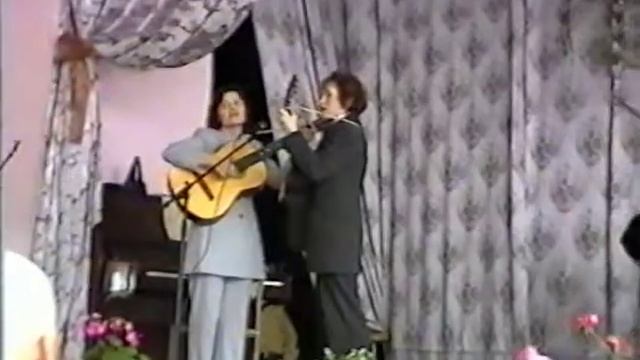 песня "Школьный бал" (на стихи Леонида Тризны). СОШ "Горки Х" смотреть онлайн