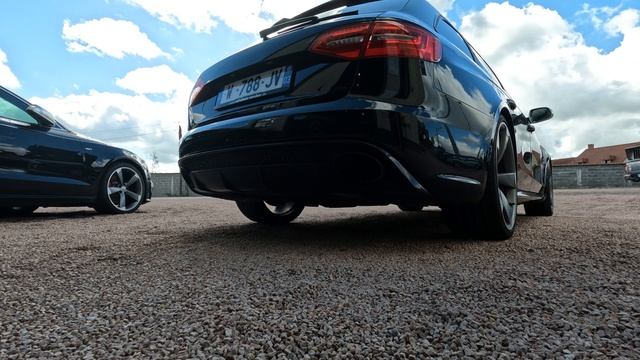 Audi RS4 B8 Exhaust смотреть онлайн