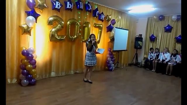 Слова родителям на выпускной. Мне уже не 16 мама... Стих про маму до слез... смотреть онлайн