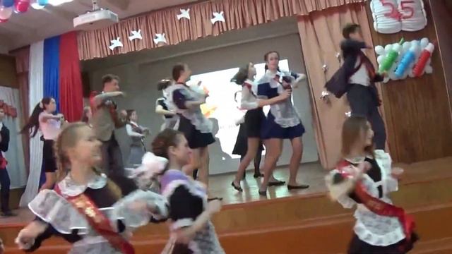 А детство уходит... смотреть онлайн