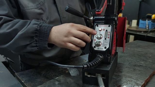 Полный обзор магнитного электрического сверлильного станка Rotabroach ELEMENT 40 PM смотреть онлайн
