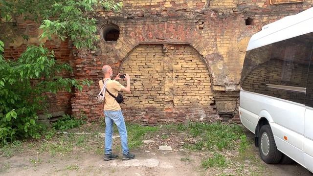 Чугунная(железная) колонна держит двор?!? смотреть онлайн