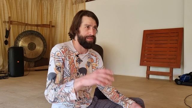 КАК МЕДИТАЦИЯ ОСВОБОЖДАЕТ СОЗНАНИЕ смотреть онлайн