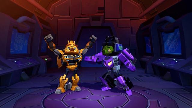 Bumblebee hates Skywarp | Angry birds transformers game смотреть онлайн