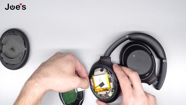Sony WH-1000XM3 XM3 Gesture Touch Pad Replacement | Repair Tutorial смотреть онлайн