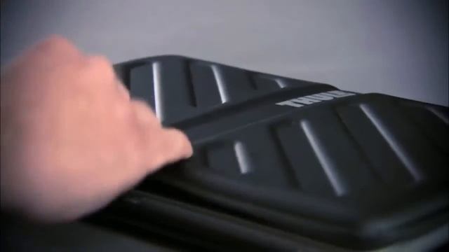 Thule Gauntlet MacBook Pro Sleeve 13' 15' смотреть онлайн