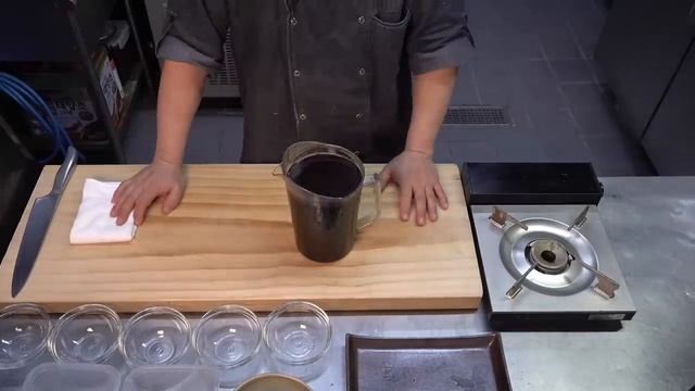 [우동스프] (ENG) 물에 조금 넣어주면 바로 우동육수 - 정대표의 요리강좌 - 다양한 국물요리에 사용 가능한 간장베이스의 액상스프(원액)