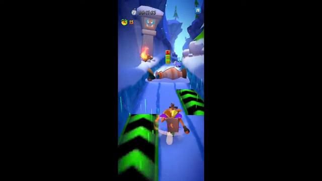 Прохождение игры Crash Bandicoot:Со всех ног (Android,IOS) Часть 130(забег на время(платин. реликв. смотреть онлайн