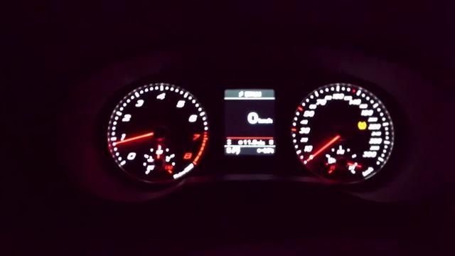 Audi RS Q3 0-100-0km/h Sneak Peak смотреть онлайн