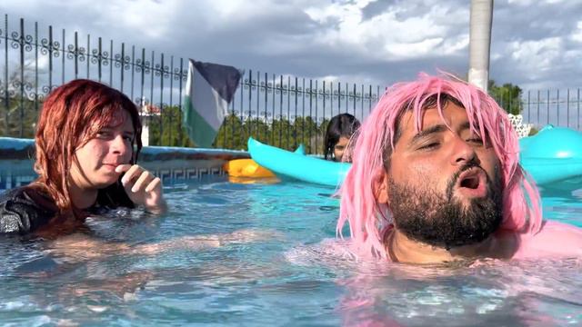 Sirena por un dia | se sale de control смотреть онлайн
