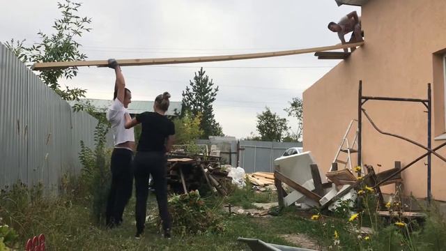 Друг в беде не бросит, лишнего не спросит смотреть онлайн