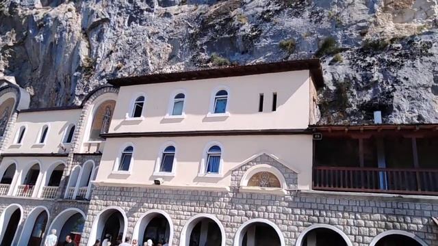 Монастырь Острог в Черногории. смотреть онлайн