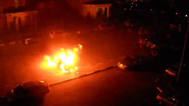 Поджог автомобиля BMW Балашиха 20.06.2012 г. смотреть онлайн