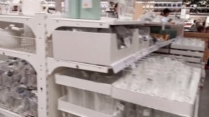 Ведь были же люди как люди и вдруг, все стали идиотами