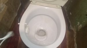 Как прочистить унитаз когда забился: народным лёгким методом
