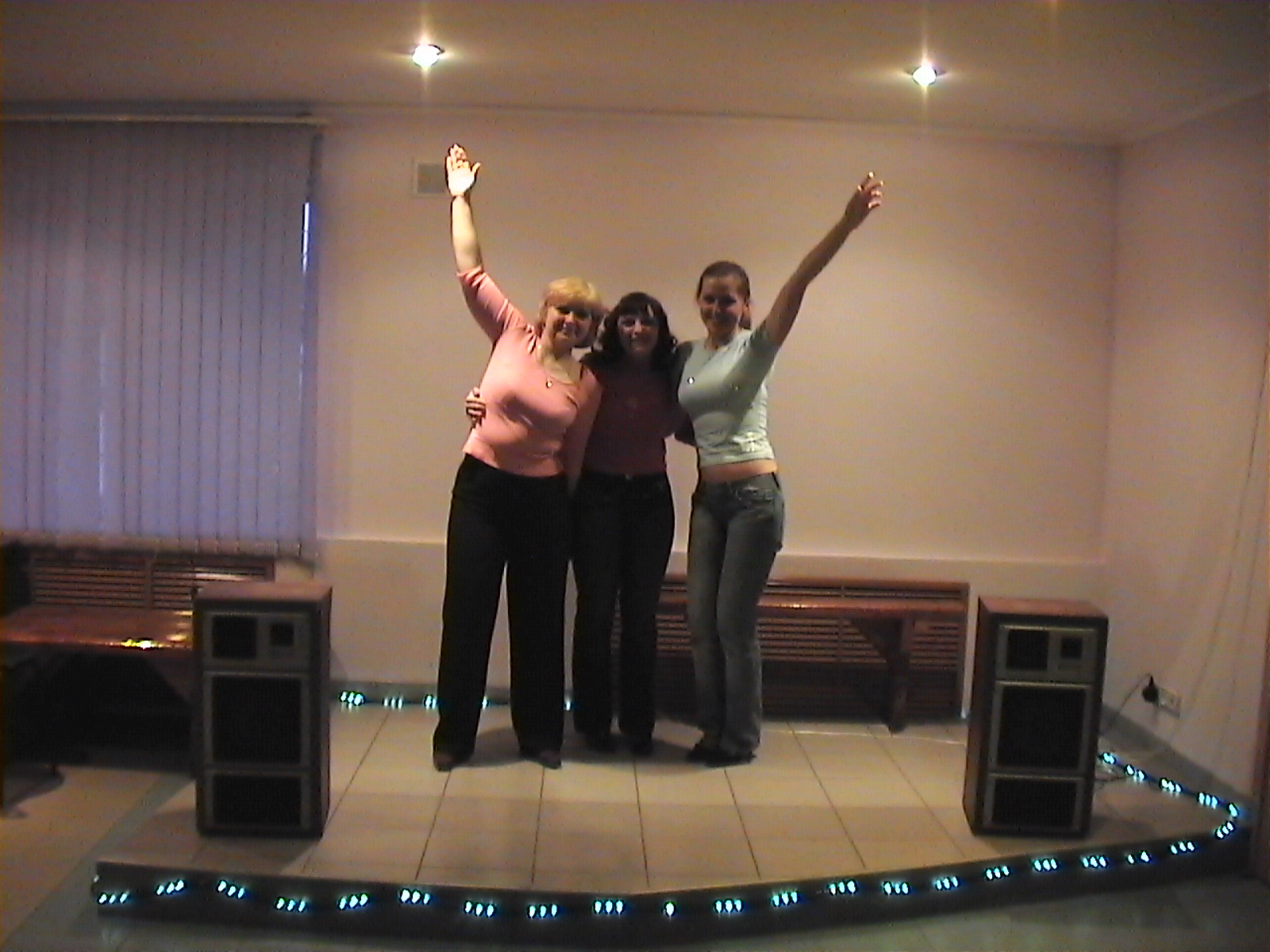 День рождения Ани в Ершове в кафе - 16.04.2005