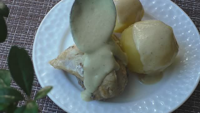 КУРИЦУ тушёную с содой я подам по другому.