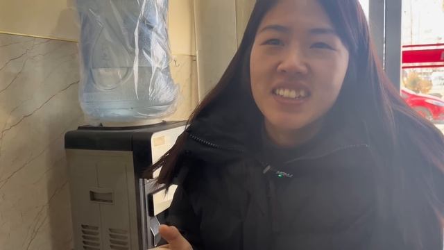 老夏花600元买整本刮刮乐，媳妇竟然中了一张百元大钞，你们觉得会亏本吗？【开心的老夏】 смотреть онлайн