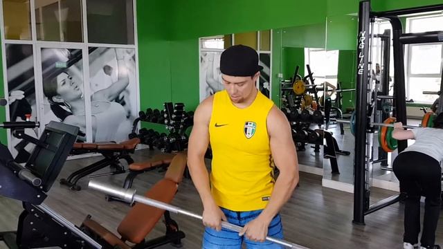 Махи штанги перед собой (ладони вверх)+тяга штанги к подбородку узким хватом смотреть онлайн