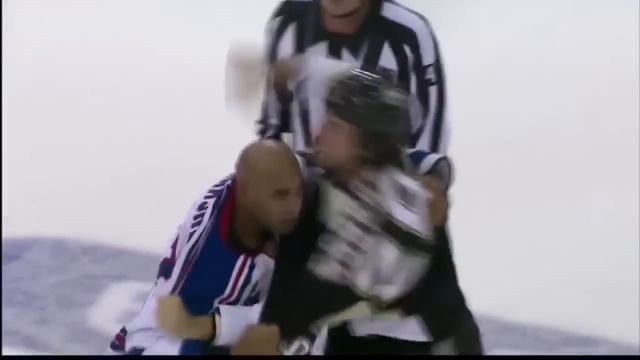 Donald Brashear vs Eric Godard Oct 2, 2009 HD смотреть онлайн