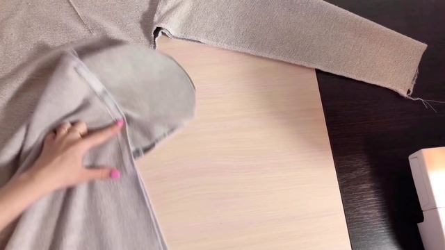 Как сшить платье со спущенным плечом и карманами из футера смотреть онлайн