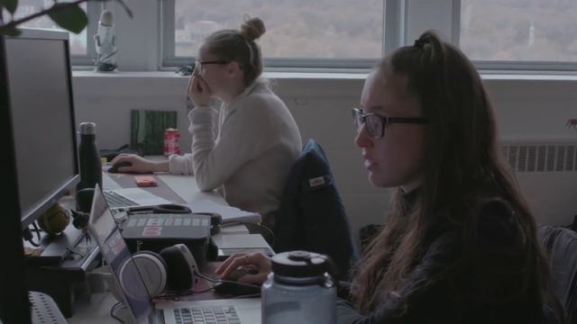 Вокруг Вселенной - взгляд на новый сайт смотреть онлайн