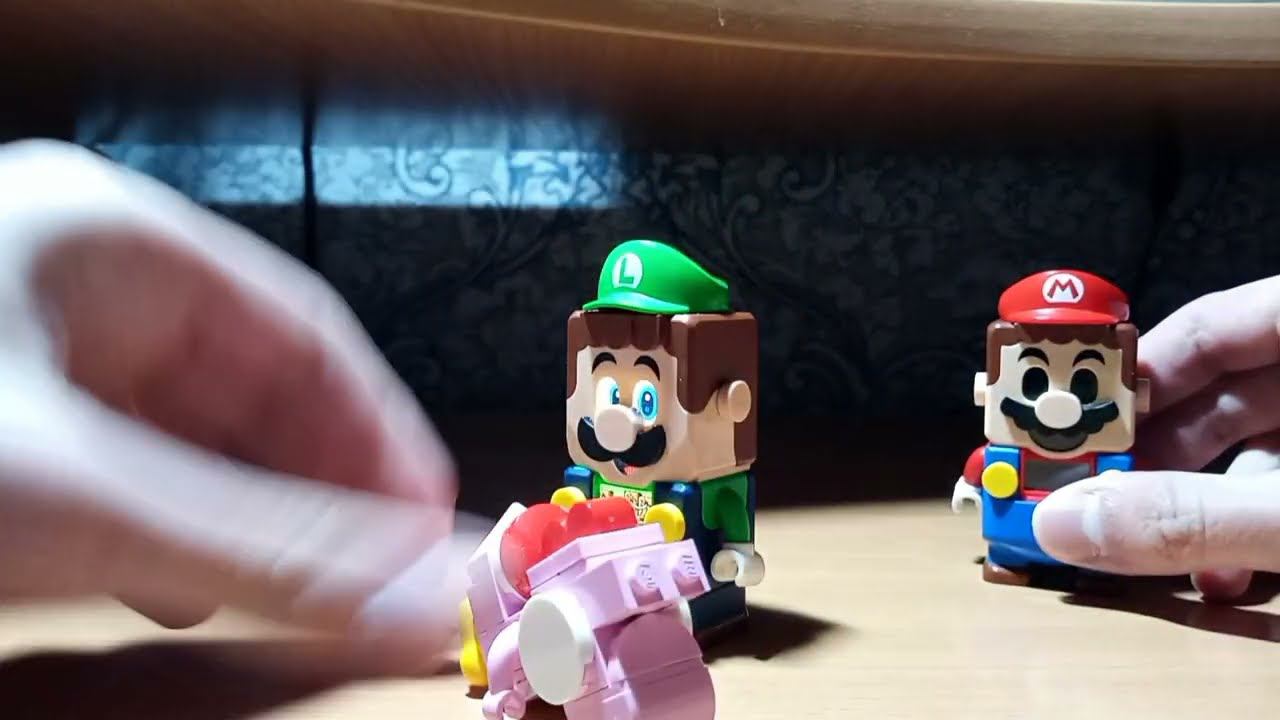 Very scary Lego Super Mario! смотреть онлайн